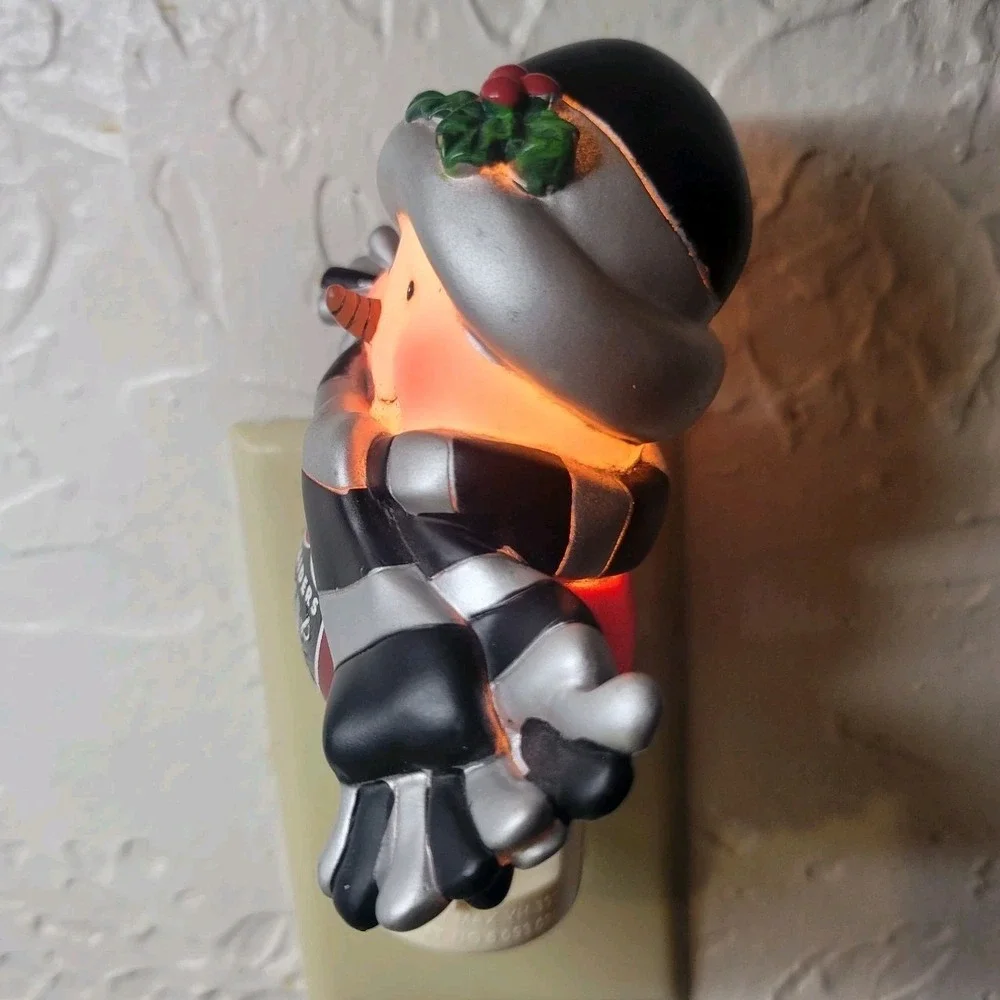 LA Raiders Touchdown Snowman Football NFL Plug In Night Light